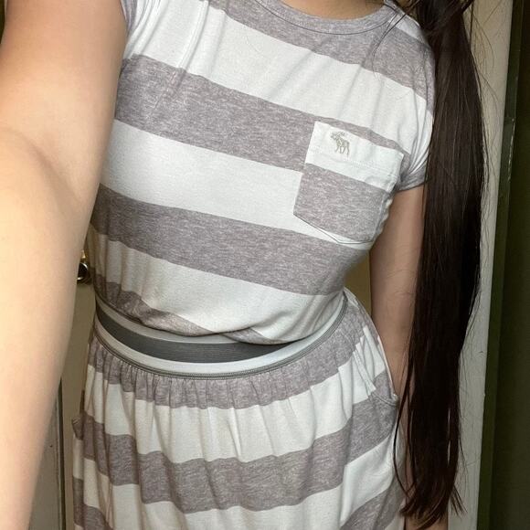 Abercrombie Kids Striped Babydoll Dress - Picture 2 of 4
